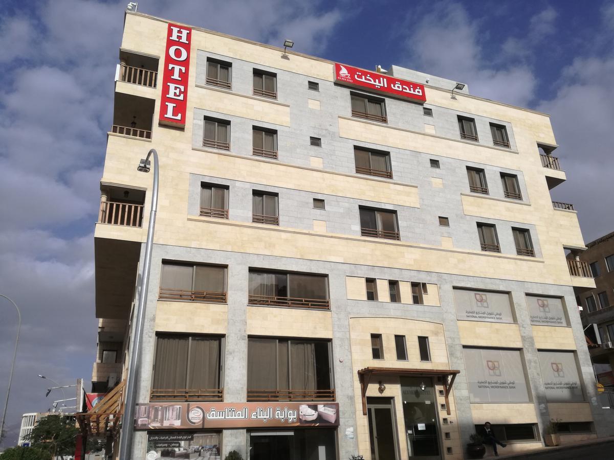 The Yacht Hotel Akabe Dış mekan fotoğraf